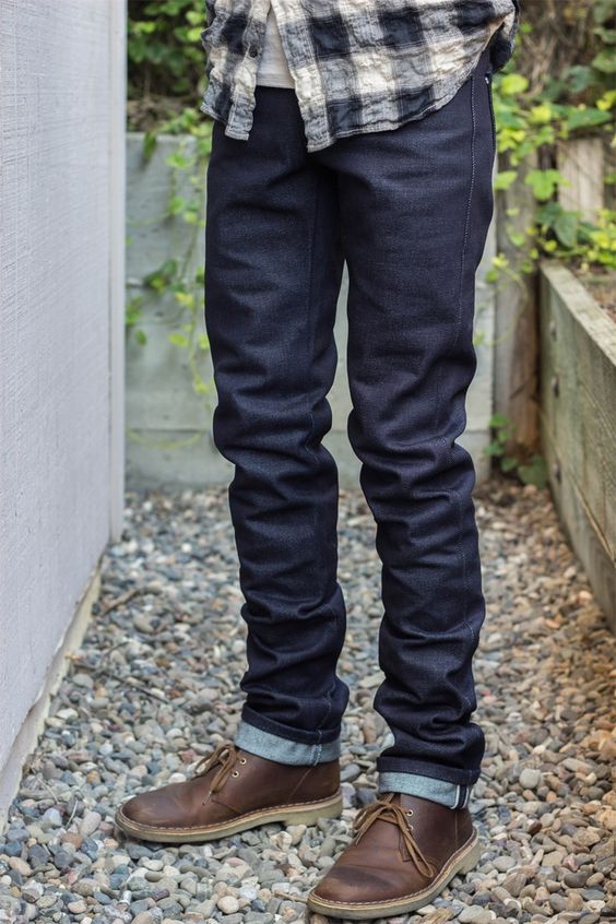 desert boots black jeans